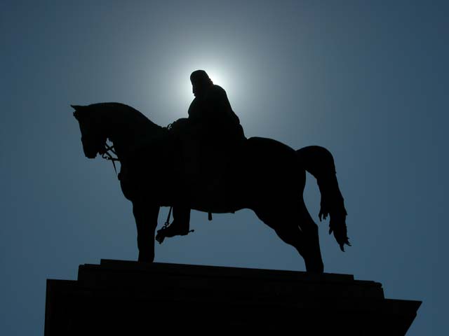Curiosita' Di Roma: 44 - Statua di Giuseppe Garibaldi
