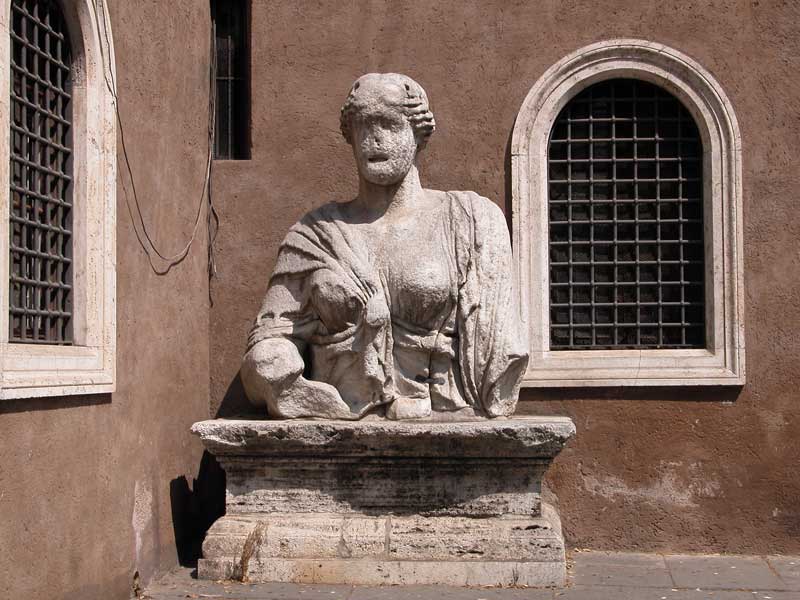 Curiosita' Di Roma: 34 - Madama Lucrezia
