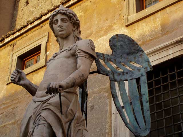 Monumenti di Roma: 40 - Angelo del Cortile