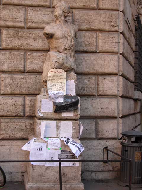 Monumenti di Roma: 23 - Statua di Pasquino