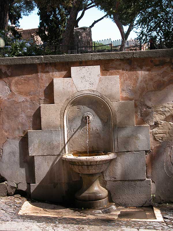 Piccoli Tesori nascosti a Roma: 51 - Fontana dell'Acqua Marcia