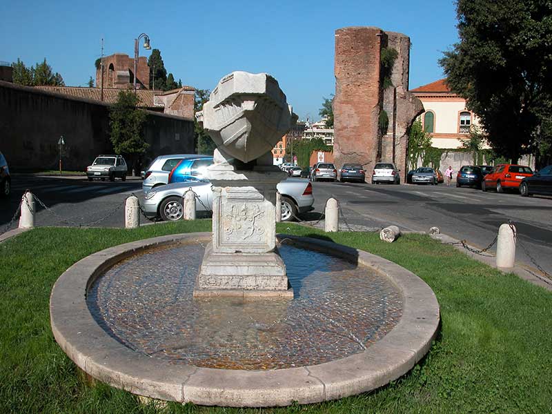 Piccoli Tesori nascosti a Roma: 56 - Fontana della Navicella