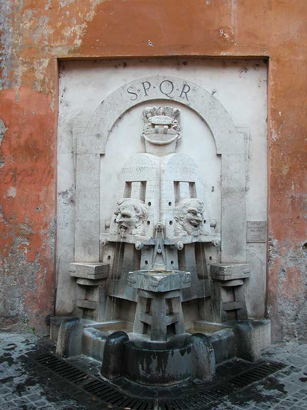Piccoli Tesori nascosti a Roma: 63 - Fontana di Via Margutta