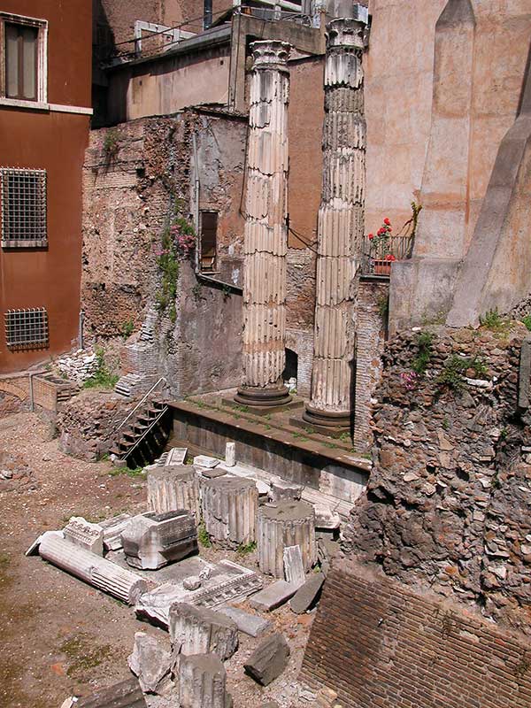 Piccoli Tesori nascosti a Roma: 33 - Tempio delle Ninfe