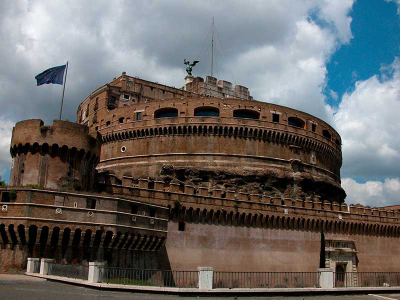 Castel Sant'Angelo: 8 - La mole e i bastioni