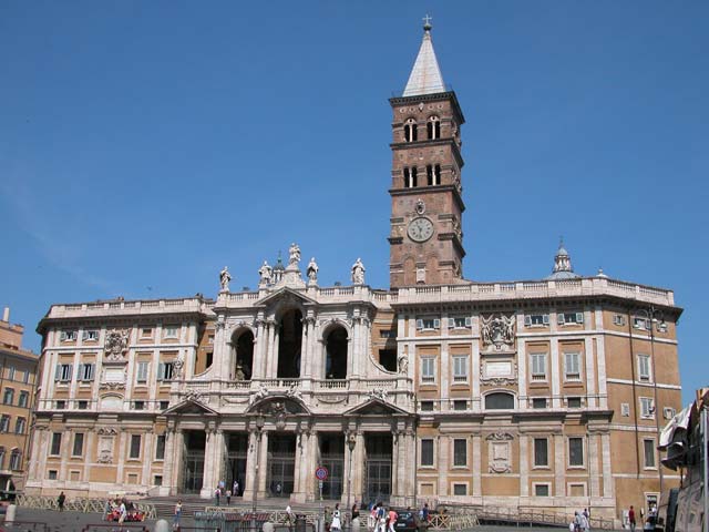 Basilica di Santa Maria Maggiore: 2 - Facciata su Piazza Santa Maria Maggiore