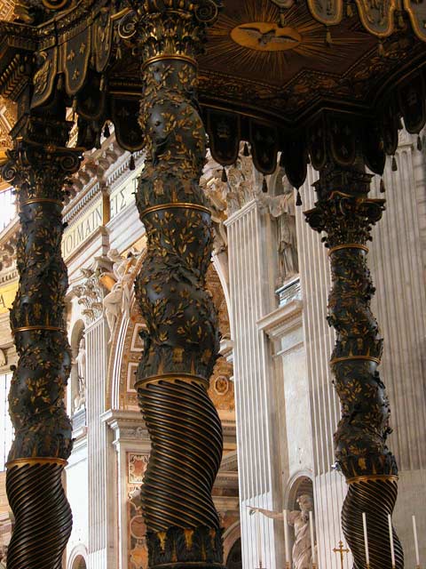 Basilica di San Pietro: 20 - Il baldacchino