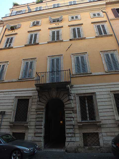 Via Giulia: 28 - Palazzo Cisterna
