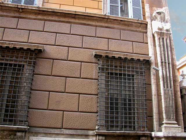Via Giulia: 18 - Palazzo Falconieri