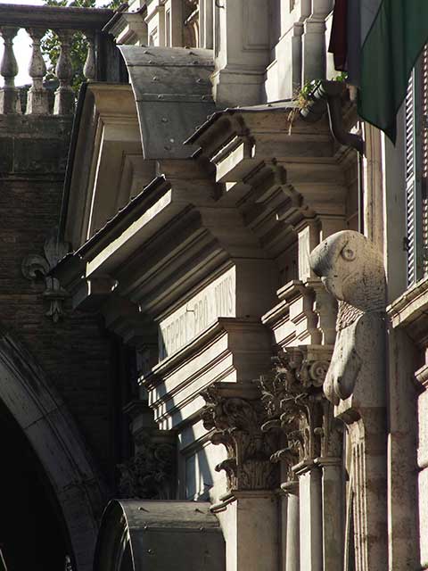 Via Giulia: 23 - Palazzo Falconieri