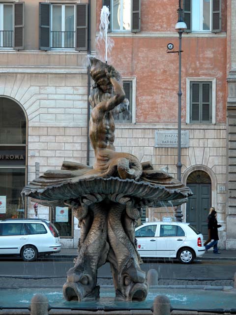 Passeggiate Romane - da Piazza Barberini al Colosseo: 3 - Fontana del Tritone