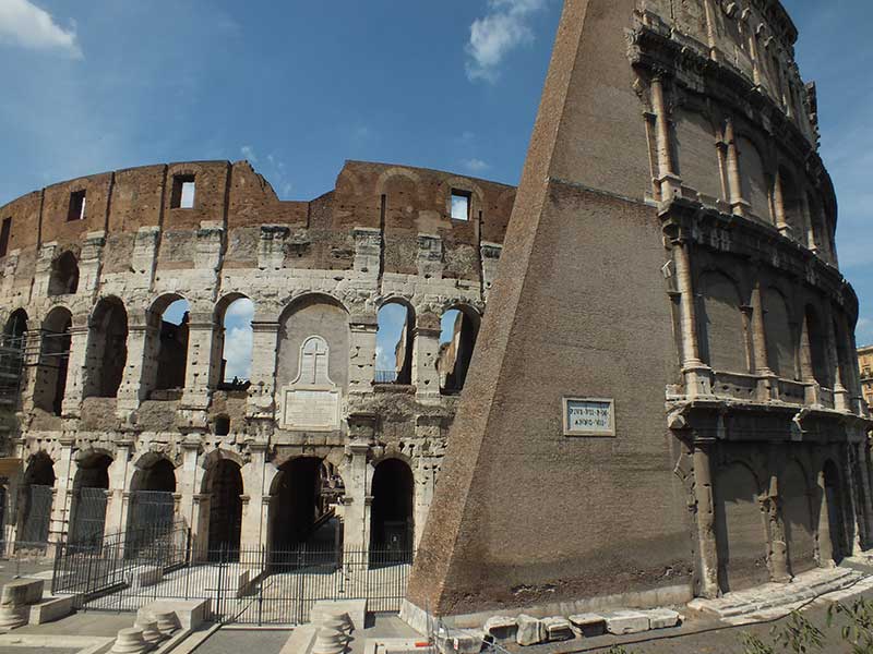 Passeggiate Romane: Colosseo - San Giovanni - Colosseo: 1 - Colosseo o Anfiteatro Flavio