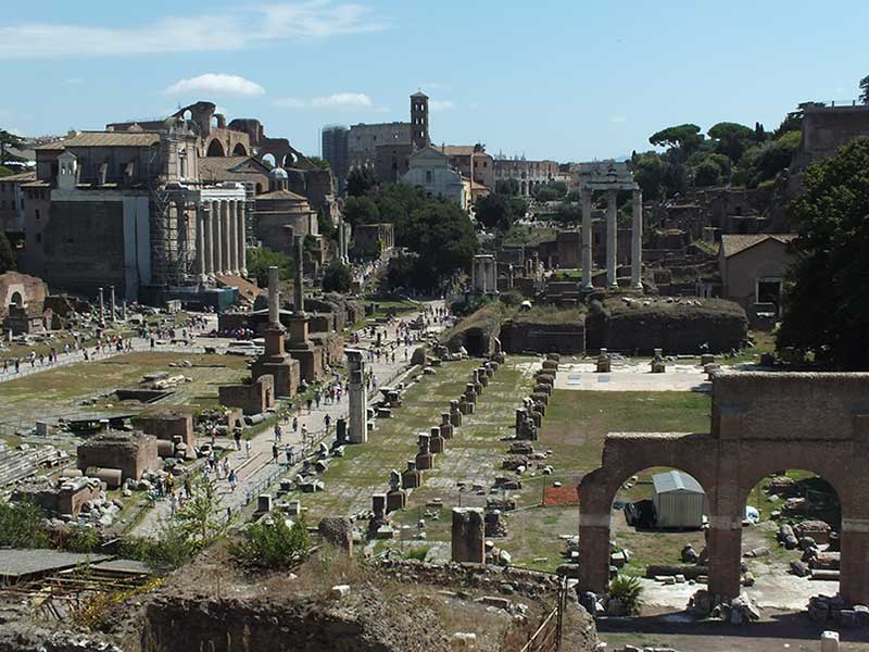 Passeggiate Romane - da Trastevere al Colosseo: 49 - Foro Romano